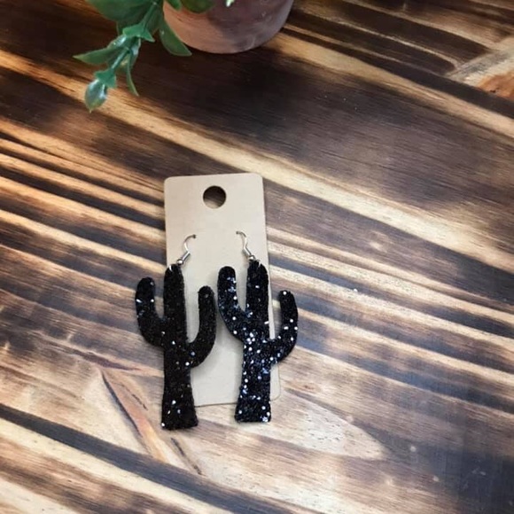 Handmade earrings - Picture 3 of 3